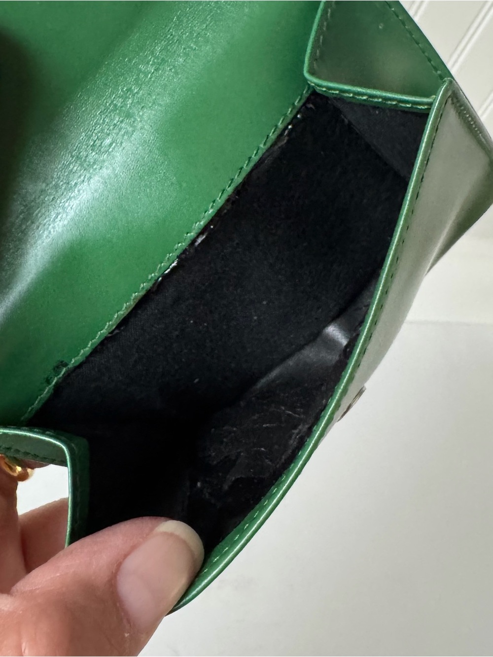 Salvatore Ferragamo Green Leather Compact Wallet with Silver Hardware - Picture 6 of 7
